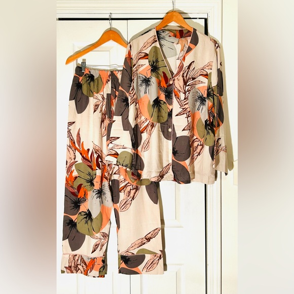 Hand Crafted Other - Hand Crafted Floral Pajama Set - Multicolor